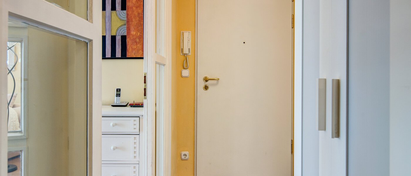 Плоский München Schwabing-West (rund um den Bonner Platz) 01 Коридор/передпокій 4912