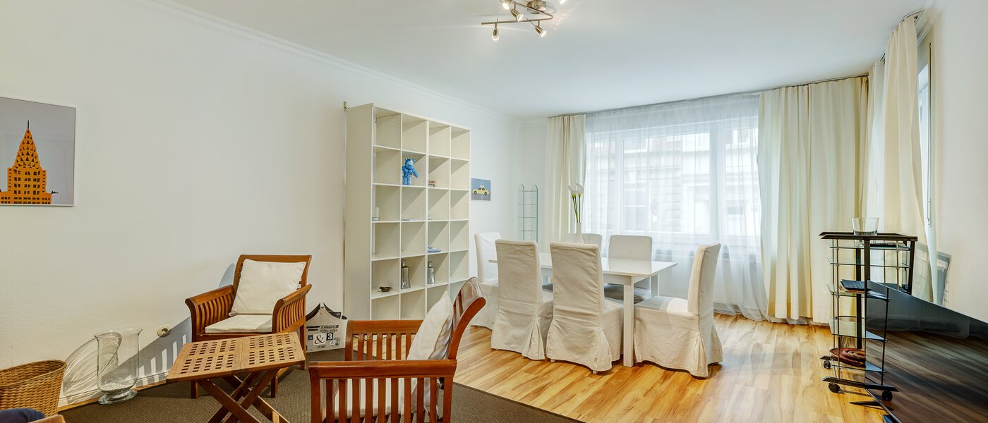 Flat München Schwabing (rechts der Leopoldstraße) 02 Stue og oppholdsrom 4984