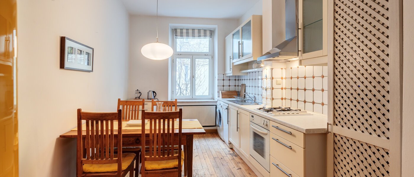 Плоский München Neuhausen 01 Кухня 5003