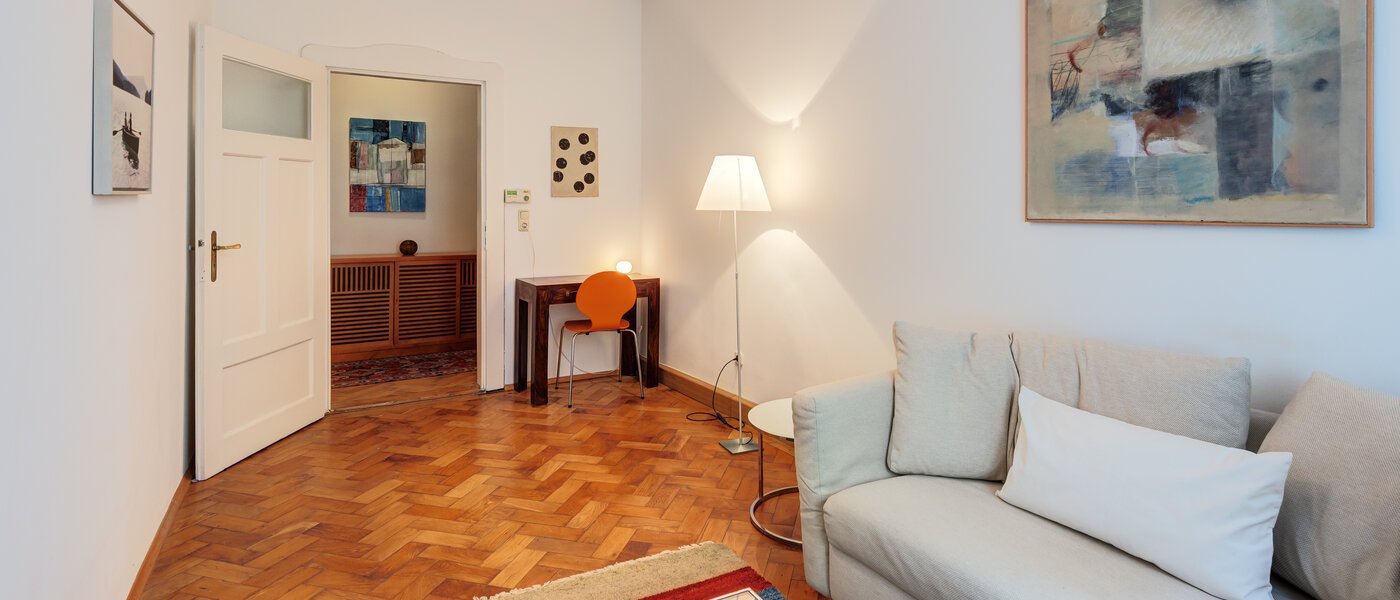 Плоский München Neuhausen 03 Вітальня 5003