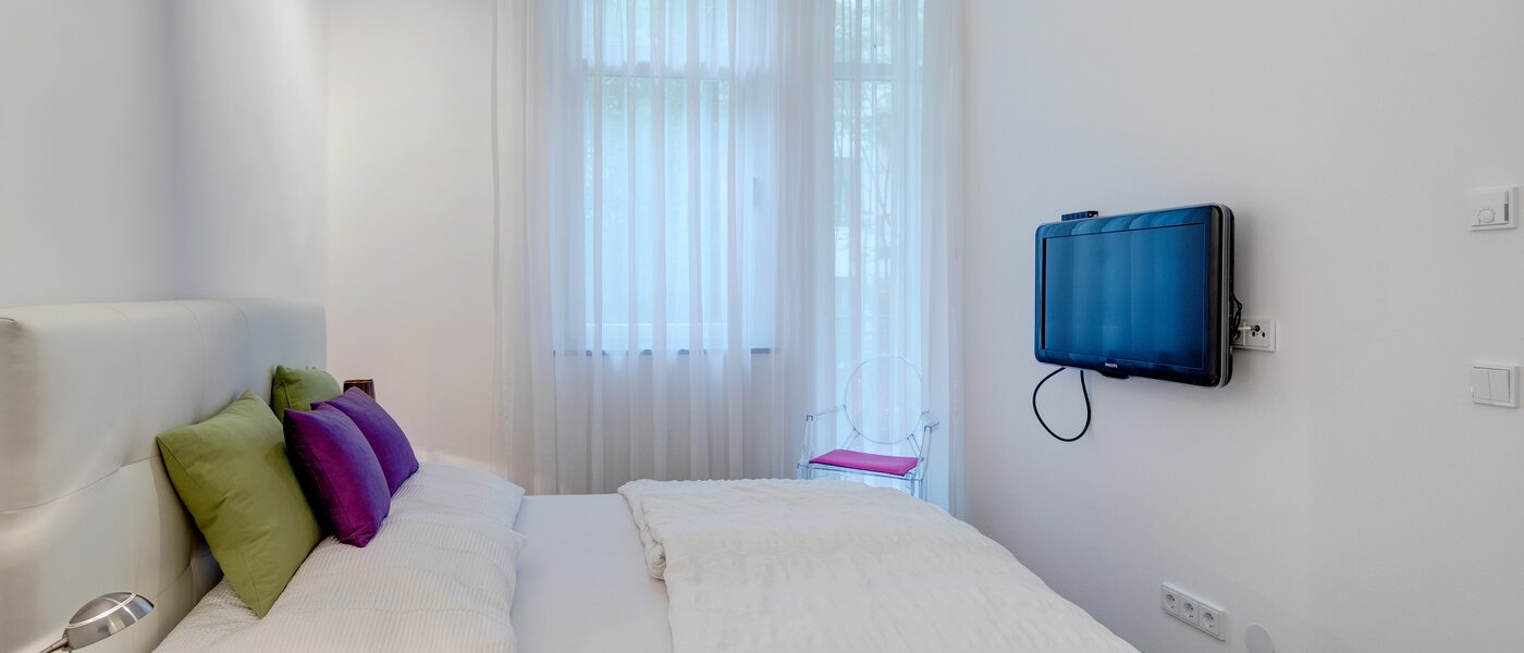 Ravna stran München Isarvorstadt 02 Spalnica 5280