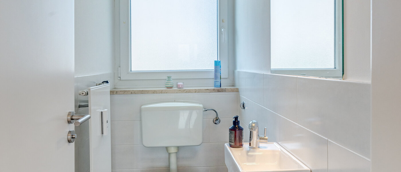 Flad München Bogenhausen 01 Gæstetoilet 53