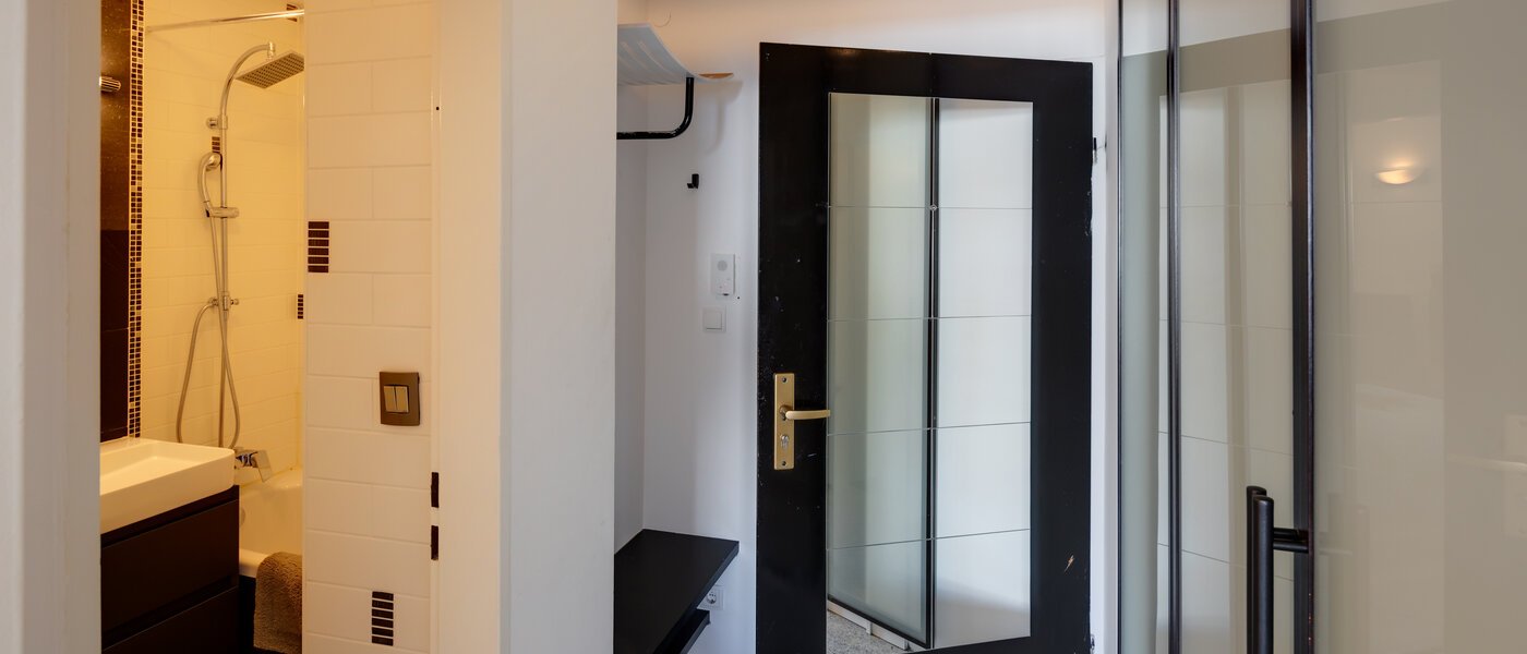 Ploché München Milbertshofen 02 Chodba/priestor 5411