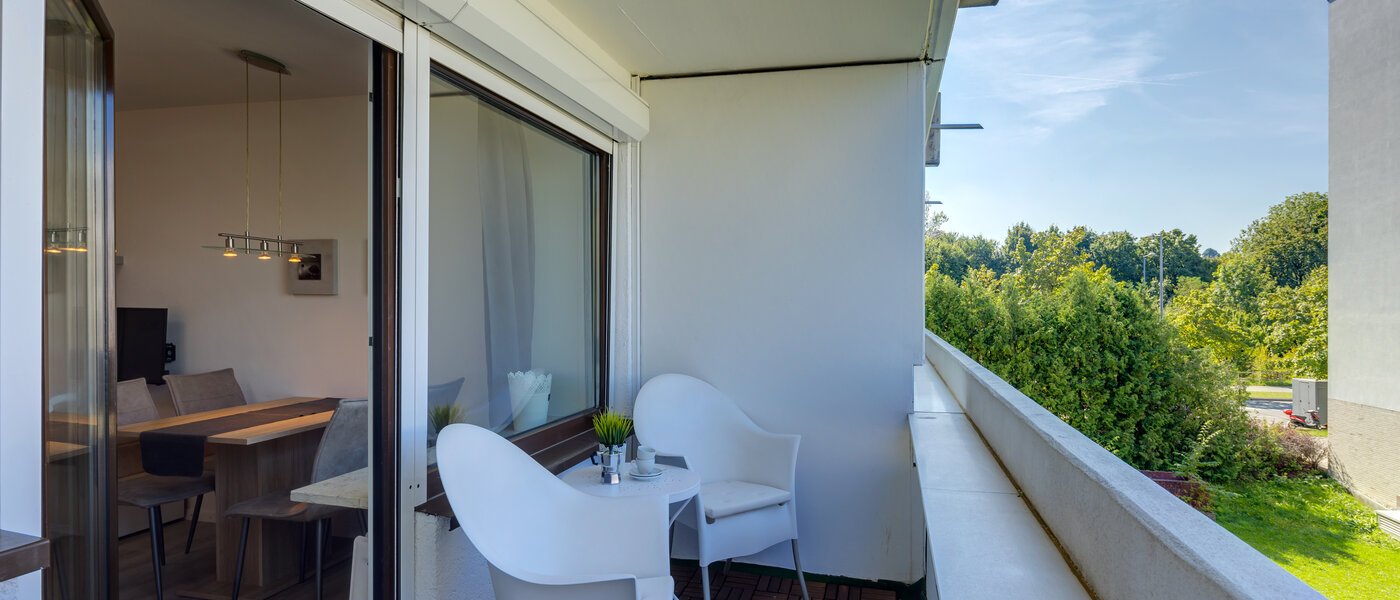 Ploché München Milbertshofen 01 Balkón 5411