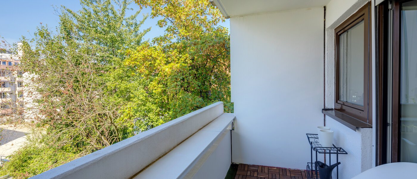 Ploché München Milbertshofen 02 Balkón 5411