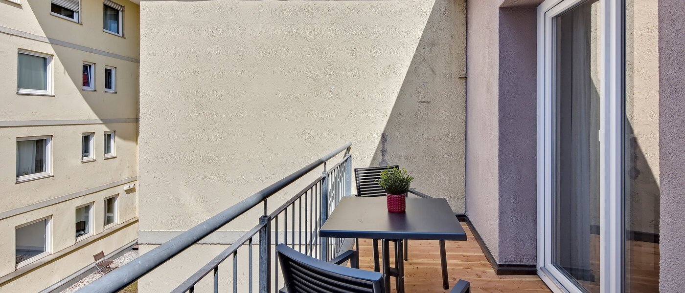 Flad München Schwabing 03 Balkon 5558