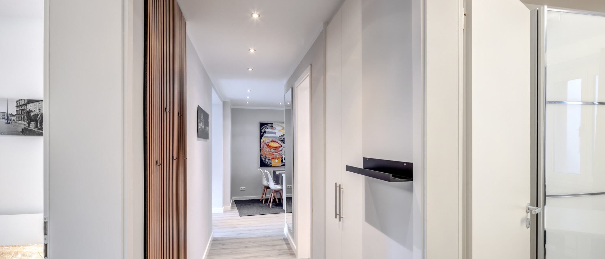 Lapos München Schwabing-Nord (zw. Leopoldstraße & Englischen Garten) 02 Folyosó/folyosó 5559