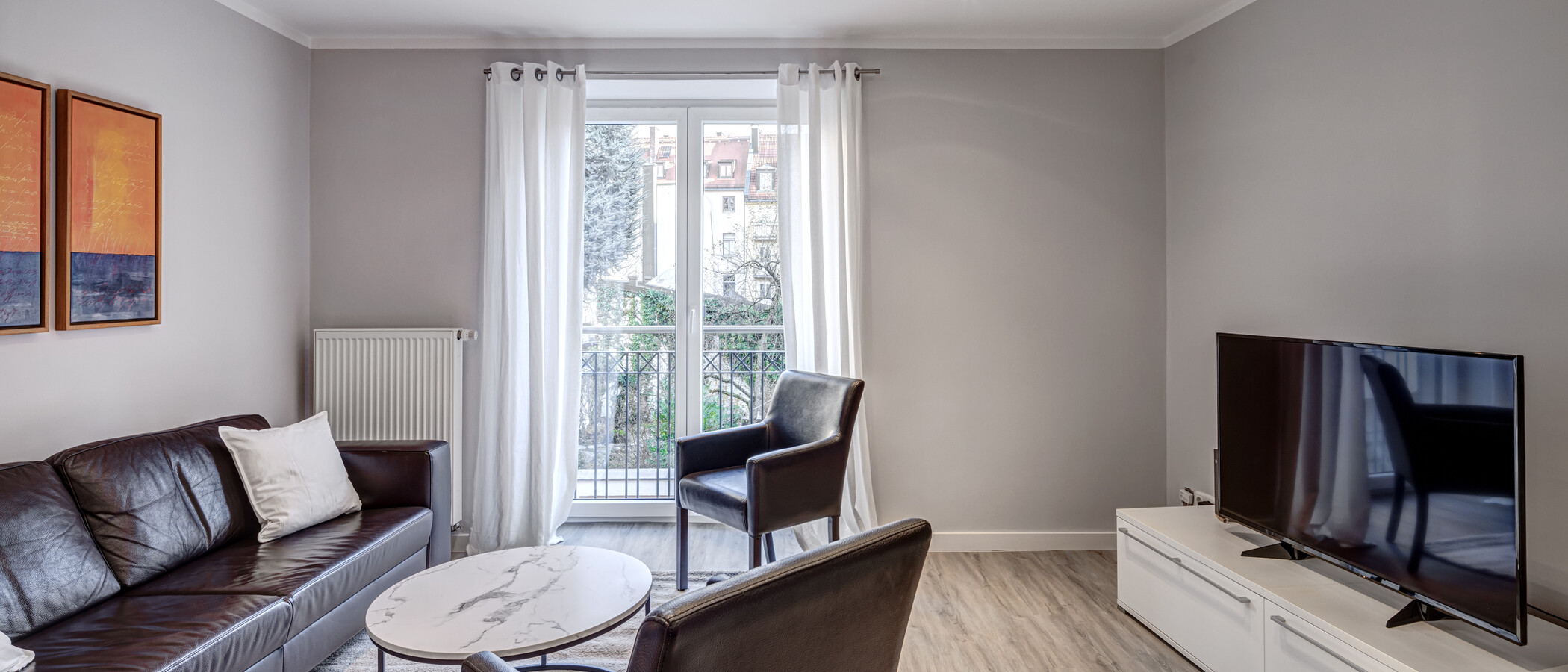 Lapos München Schwabing-Nord (zw. Leopoldstraße & Englischen Garten) 02 Nappali 5559