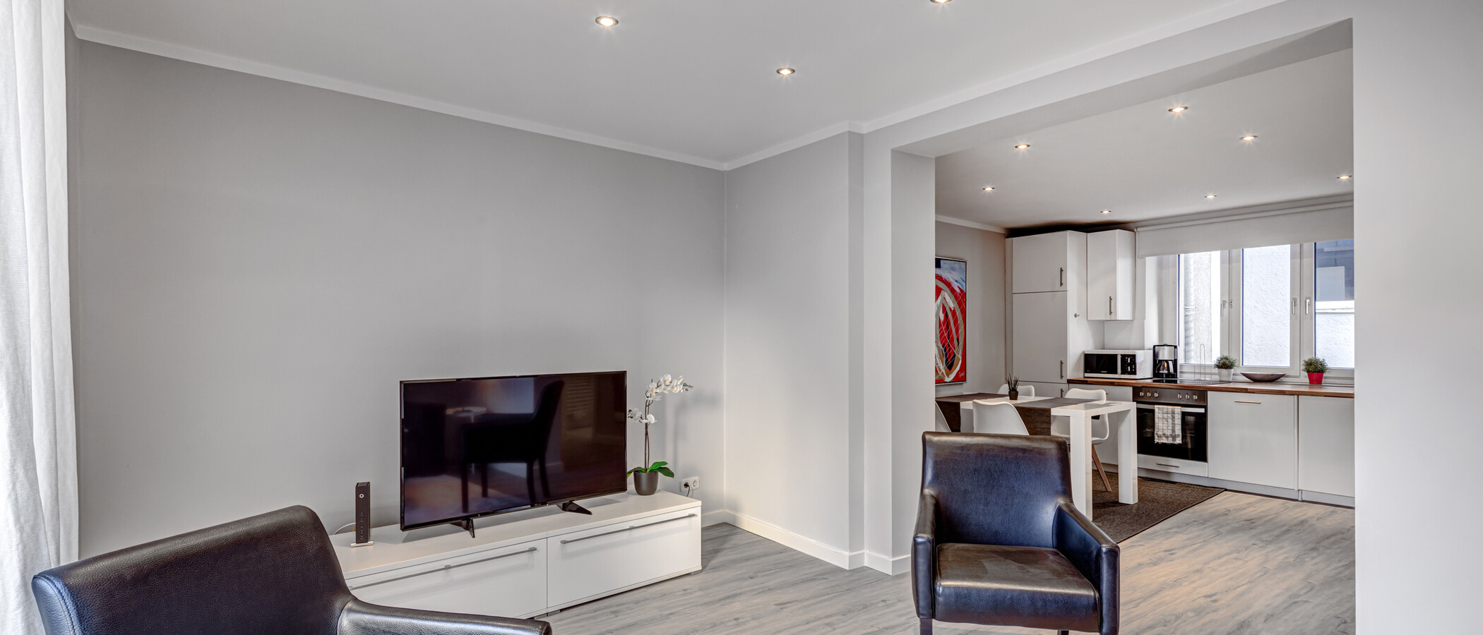 Lapos München Schwabing-Nord (zw. Leopoldstraße & Englischen Garten) 03 Nappali 5559