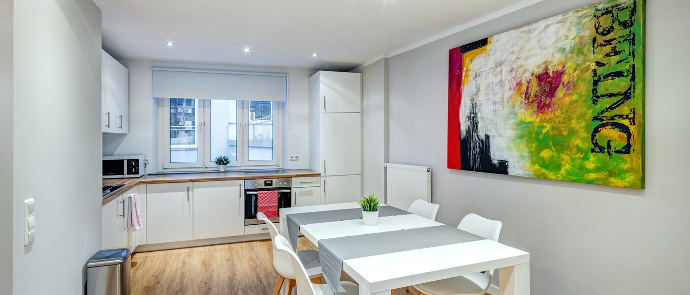 Lapos München Schwabing-Nord (zw. Leopoldstraße & Englischen Garten) 02 Konyha 5560