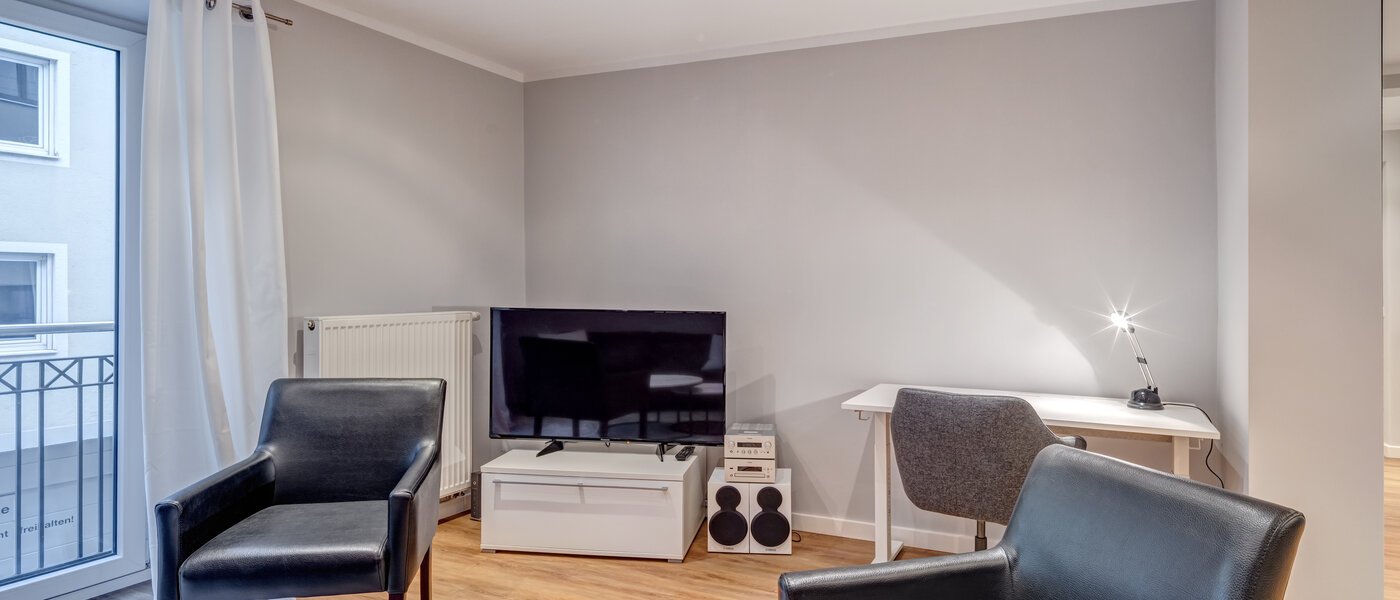 Lapos München Schwabing-Nord (zw. Leopoldstraße & Englischen Garten) 02 Nappali 5560