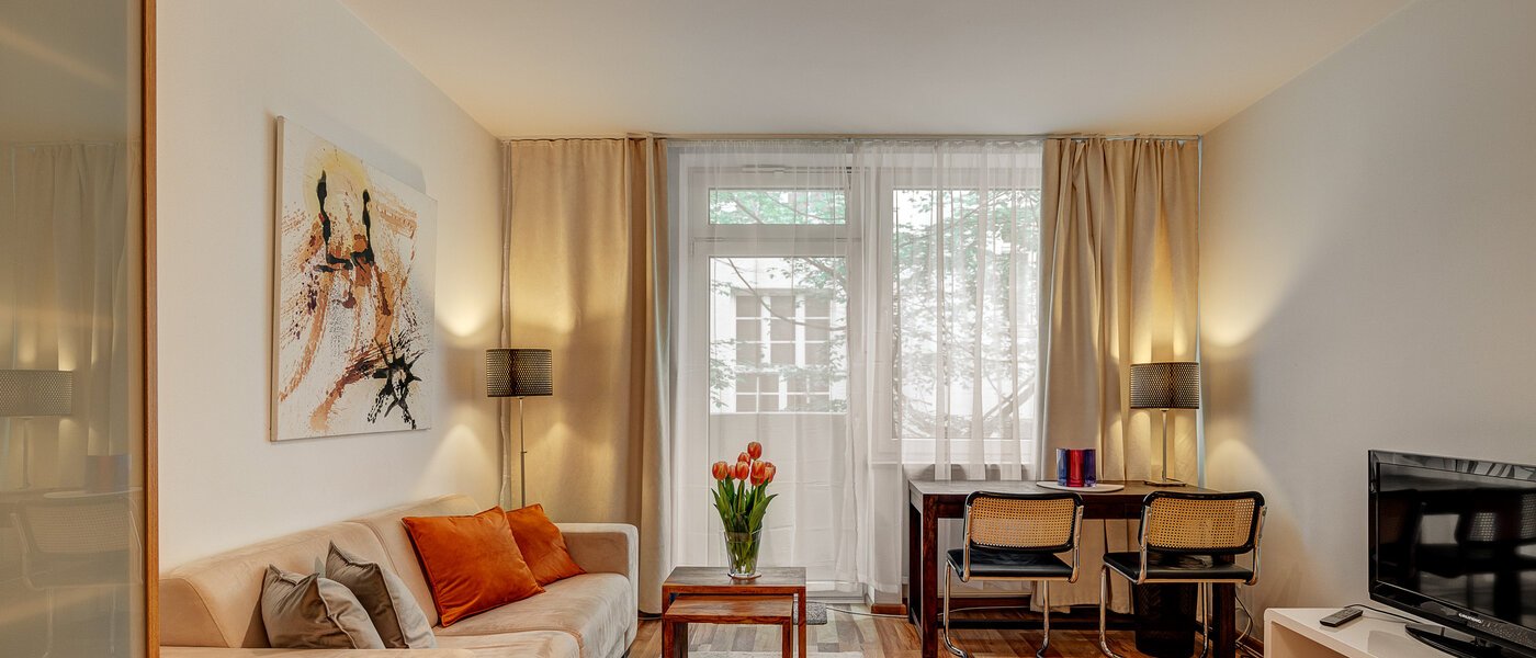 Ploché München Schwabing-West (rund um den Hohenzollernplatz) 01 Obývací prostor 5579