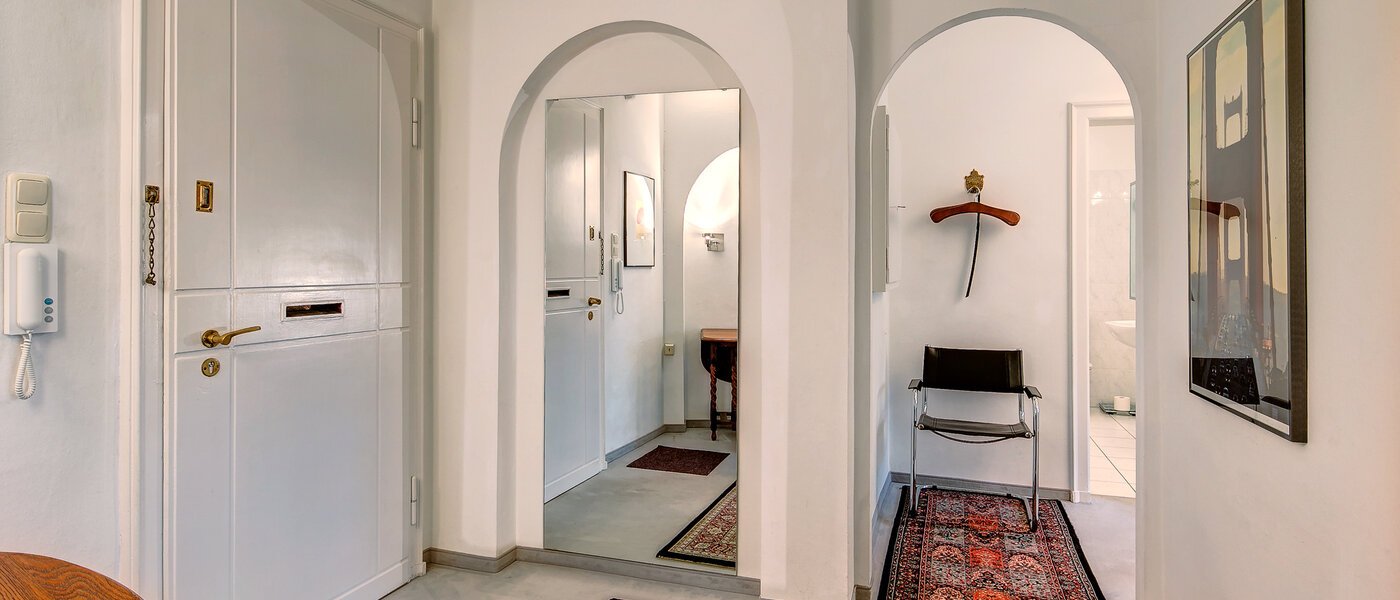 Ploché München Maxvorstadt - Universitätsviertel 02 Chodba/chodba 5607