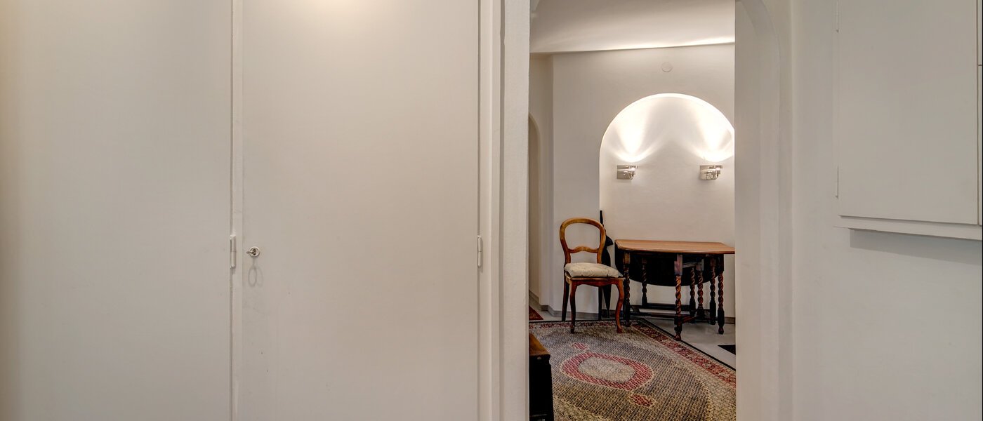 Ploché München Maxvorstadt - Universitätsviertel 05 Chodba/chodba 5607