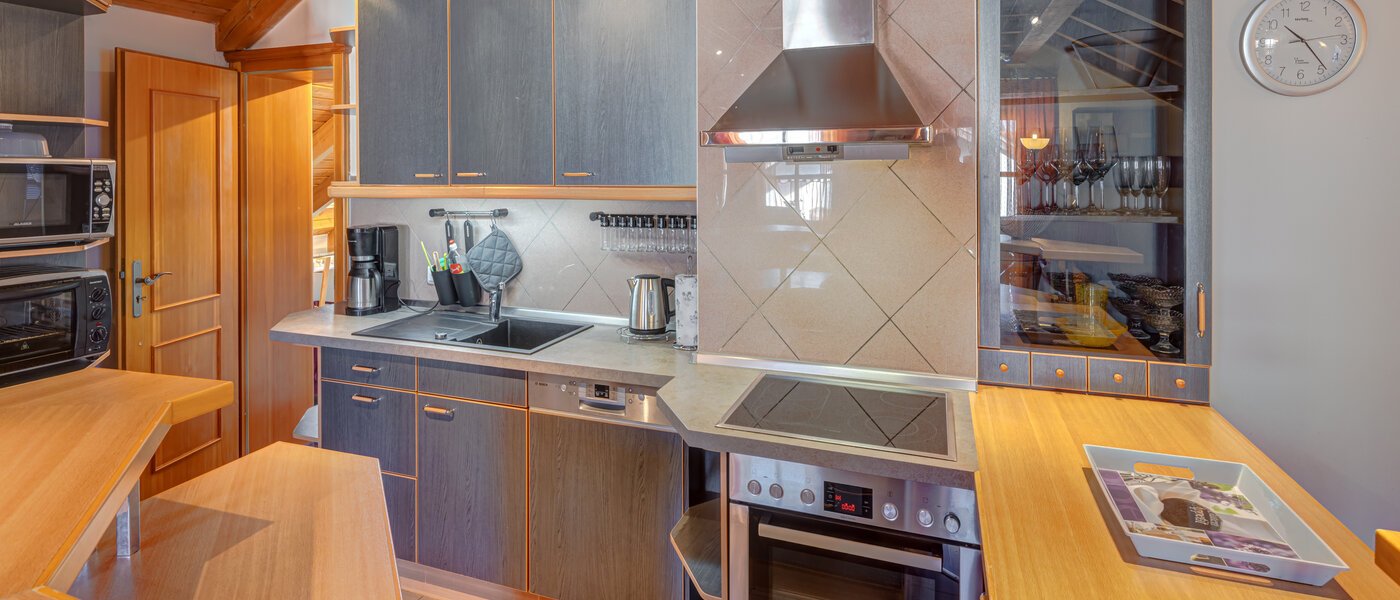 Podstrešno stanovanje München Am Hart 01 Kuhinja 5630