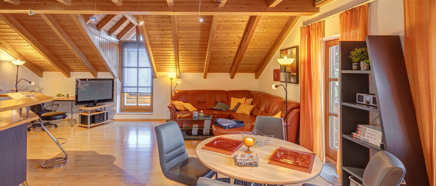 Podstrešno stanovanje München Am Hart 04 Dnevni prostor 5630