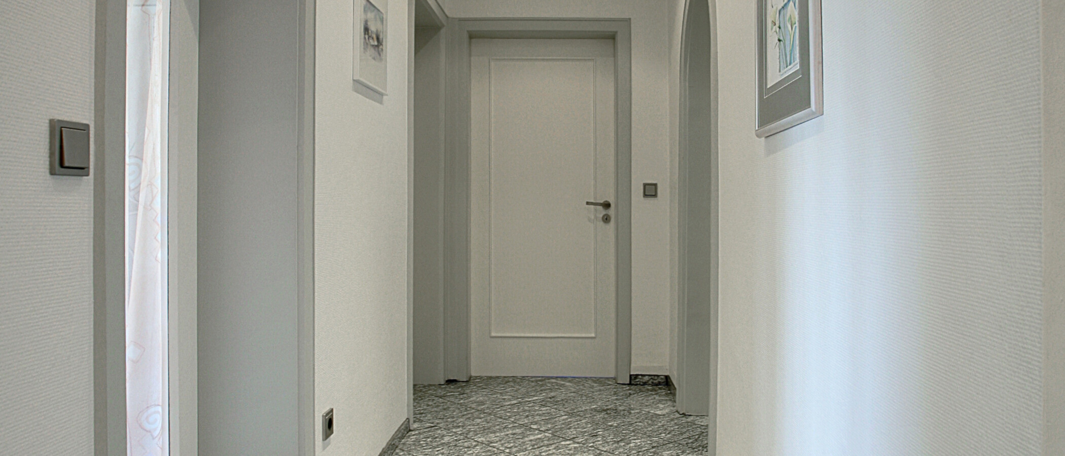 Apartamento com jardim Baierbrunn 01 Corredor/passagem 5633