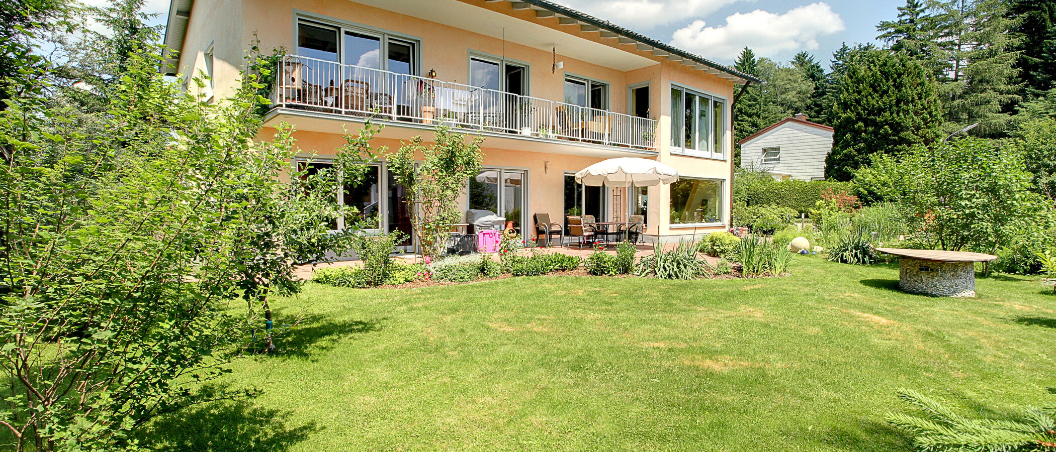 Apartamento com jardim Baierbrunn 01 Jardim 5633