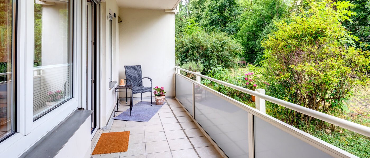 Flad München Schwabing-Nord (zw. Belgrad- & Leopoldstraße) 01 Balkon 565