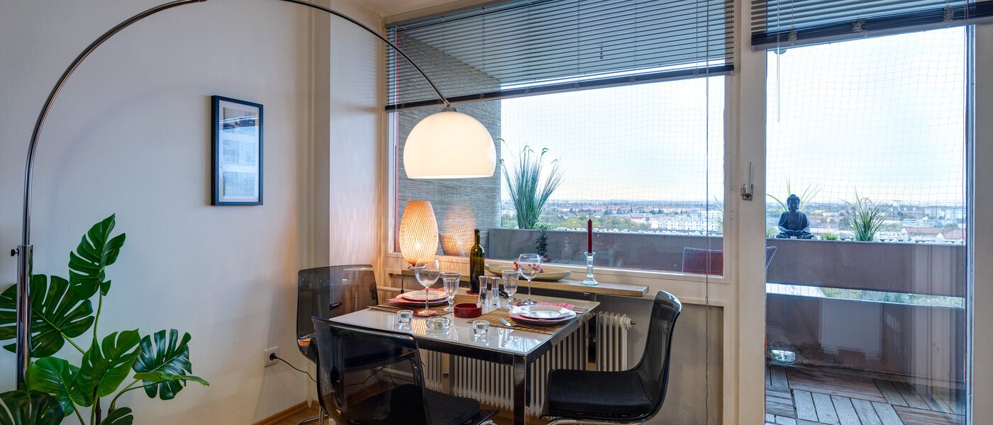 플랫 München Westend 02 거실 공간 5709