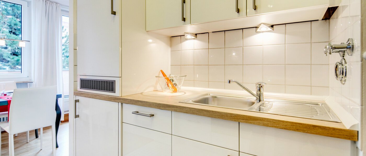 Ravna stran München Maxvorstadt - Westen 02 Kuhinja 572