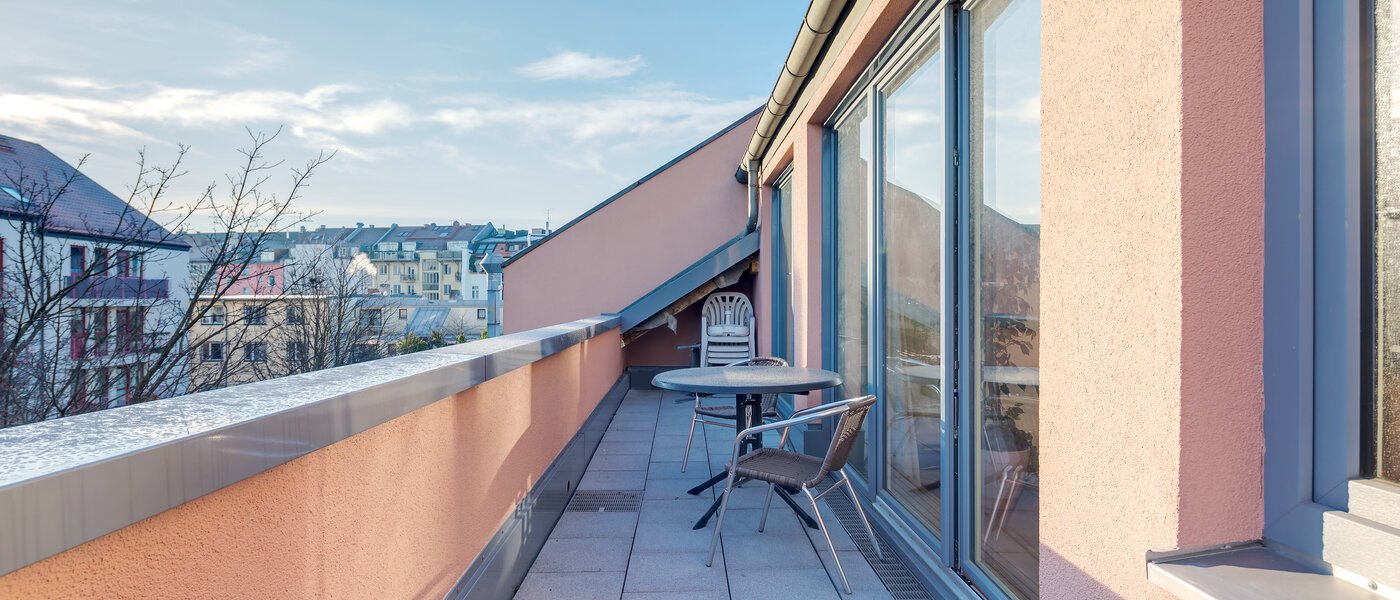 Ravna stran München Maxvorstadt - Westen 03 Balkon 572