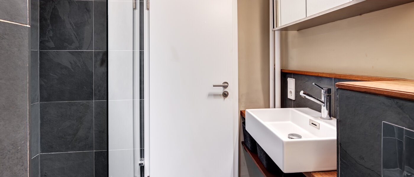 Ploché München Glockenbachviertel 04 Koupelna 5802