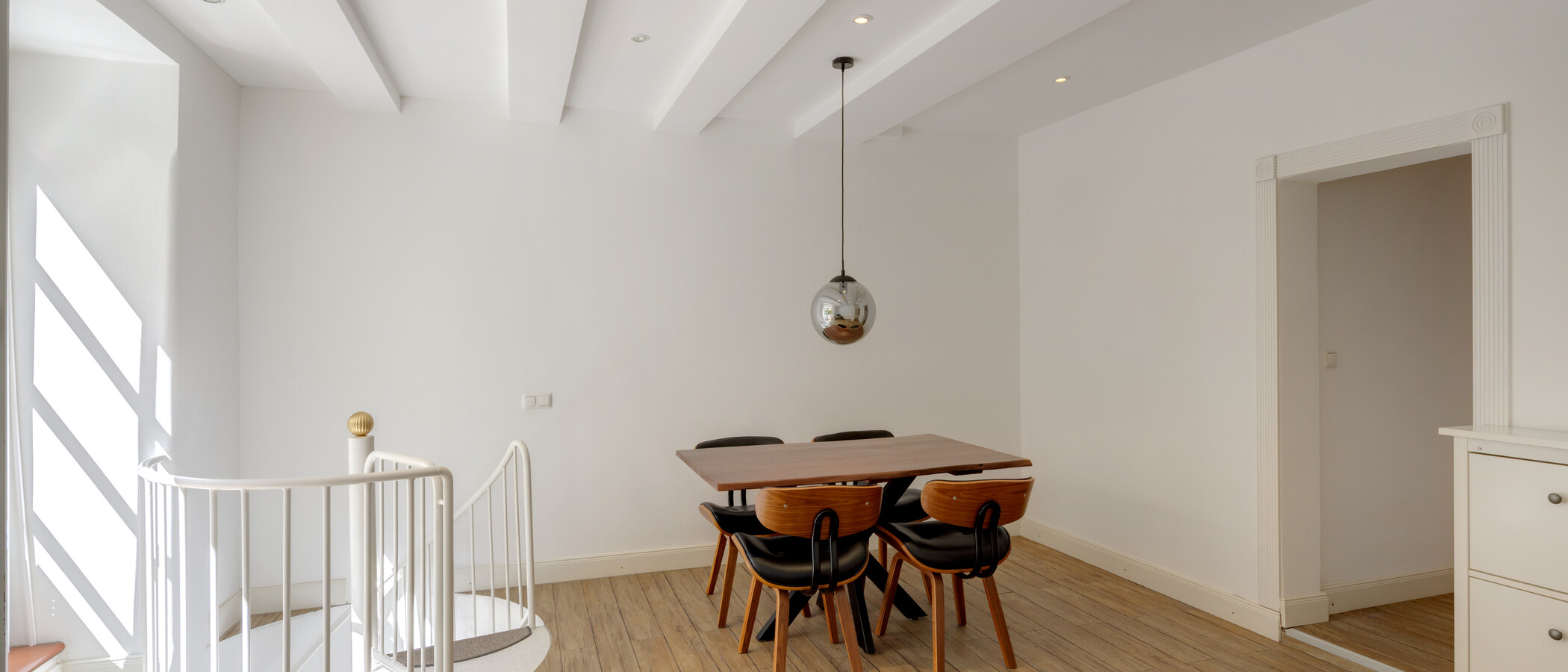 Mieszkanie typu maisonette München Lehel 02 Jadalnia 581