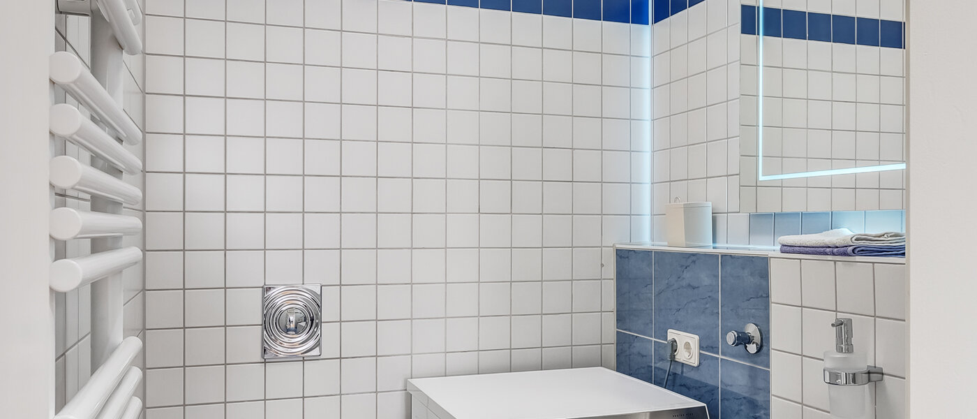 Flat München Bogenhausen 01 Gjestetoalett 5866