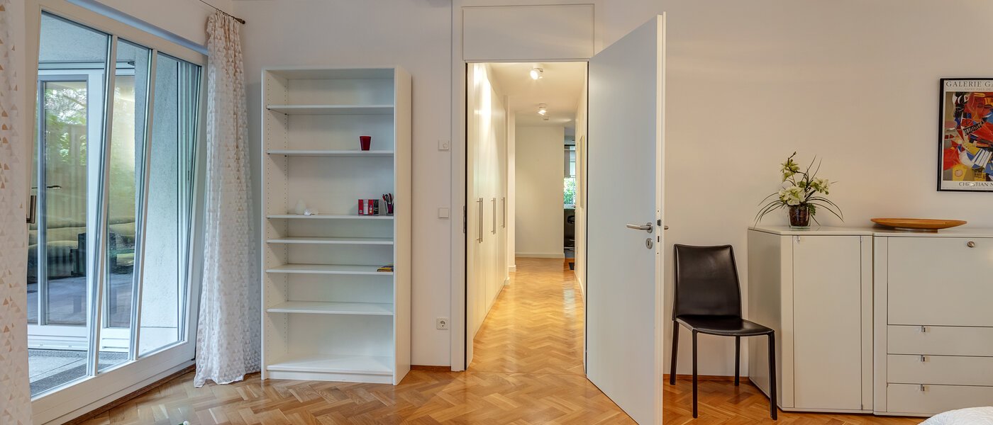 Flat München Bogenhausen 04 Soverom 5866