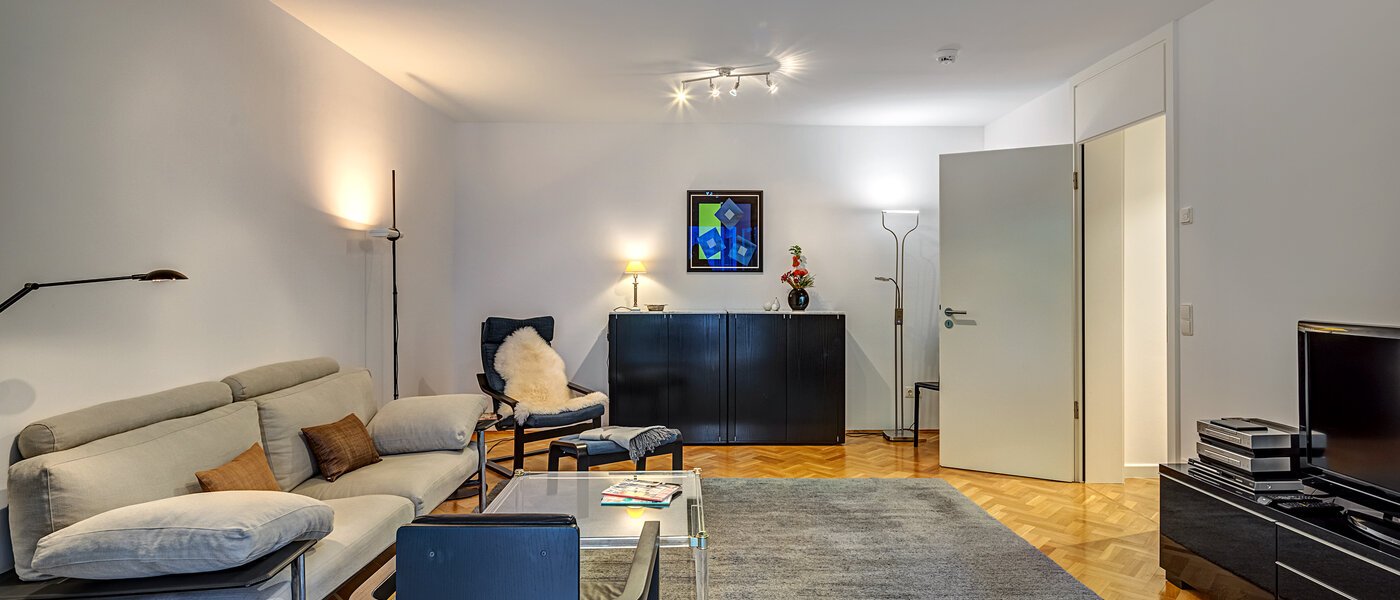 Flat München Bogenhausen 02 Stue 5866