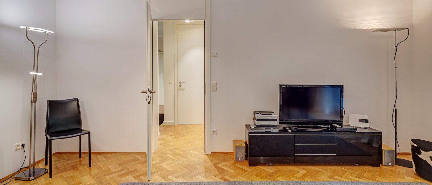 Flat München Bogenhausen 03 Stue 5866