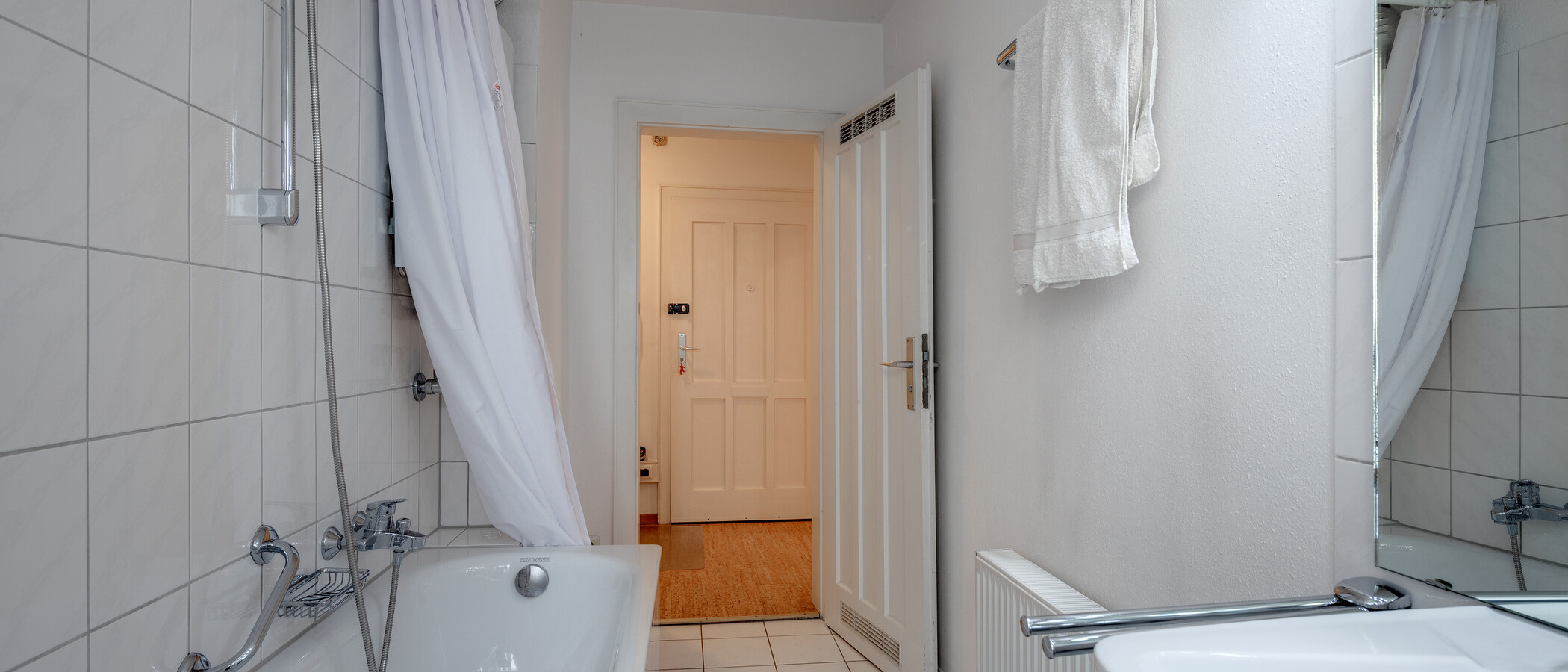 Lapos München Schwabing-West (rund um den Hohenzollernplatz) 01 Fürdőszoba 5868