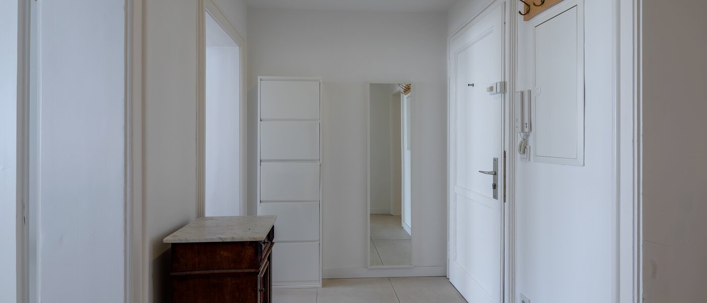 Плоский München Schwabing 01 Коридор/передпокій 5987