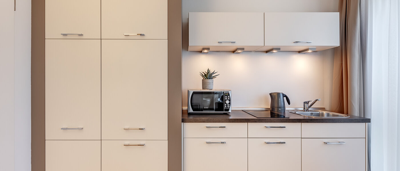 Ploché München Großhadern 01 Kuchyně 6000