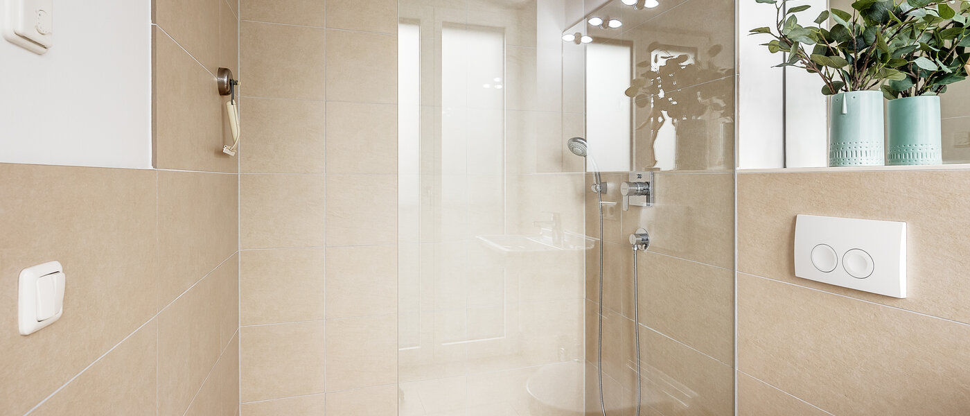 Ploché München Großhadern 02 Kúpeľňa 6003