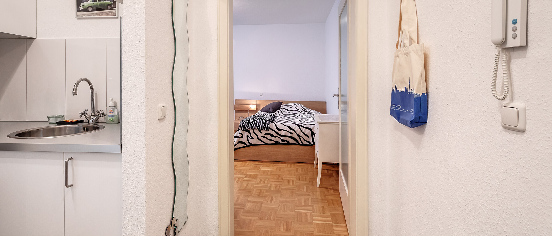 Lapos München Schwabing-West (rund um den Hohenzollernplatz) 01 Folyosó/folyosó 6071