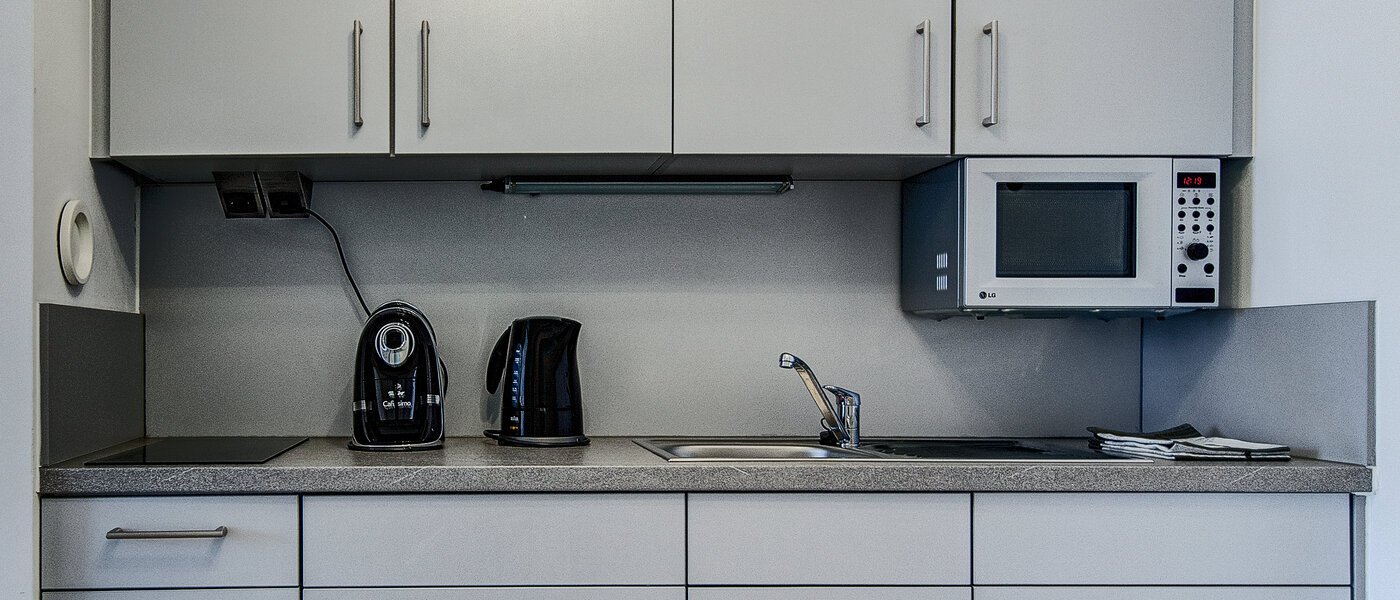 Ravna stran München Arabellapark 01 Kuhinja 6126