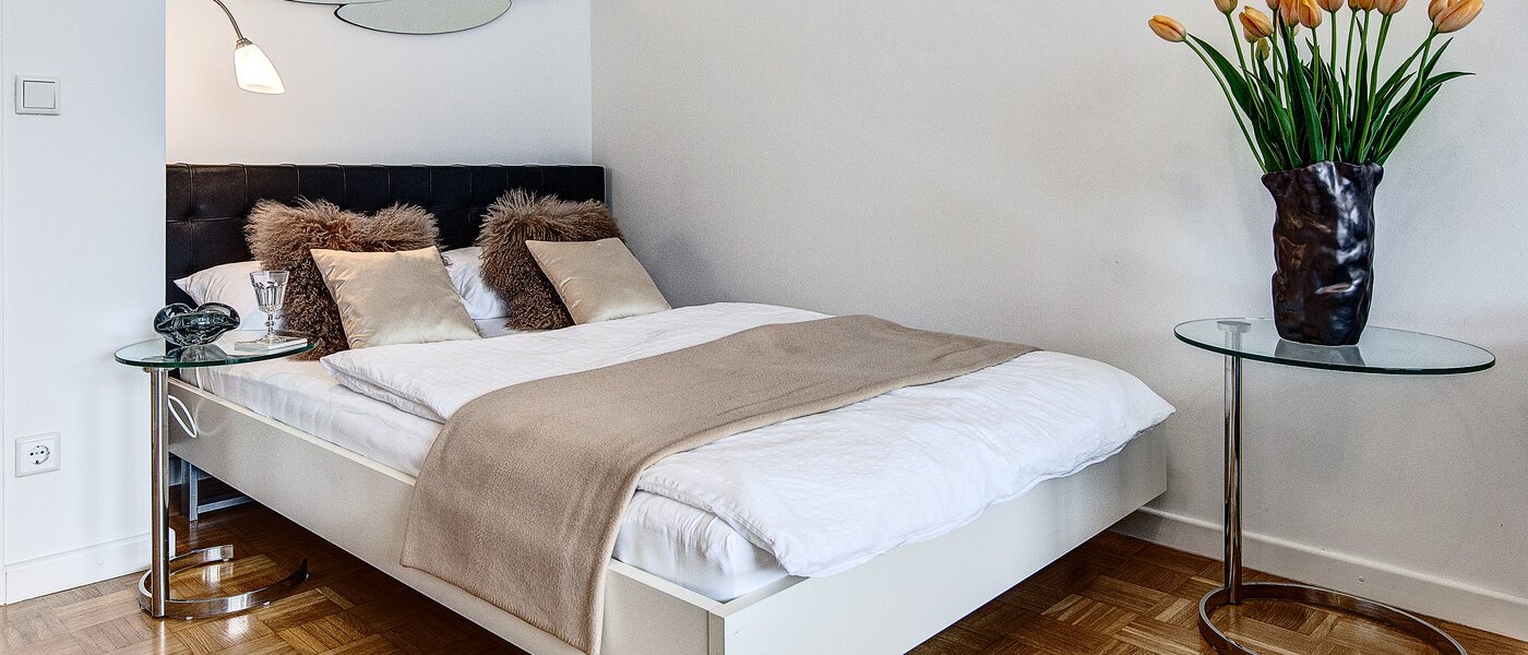 Ravna stran München Arabellapark 01 Spanje 6126