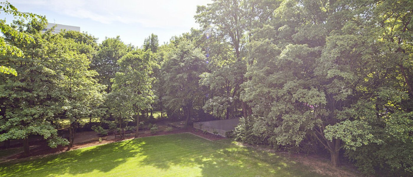 Ploché München Arabellapark 02 Zobraziť 6126