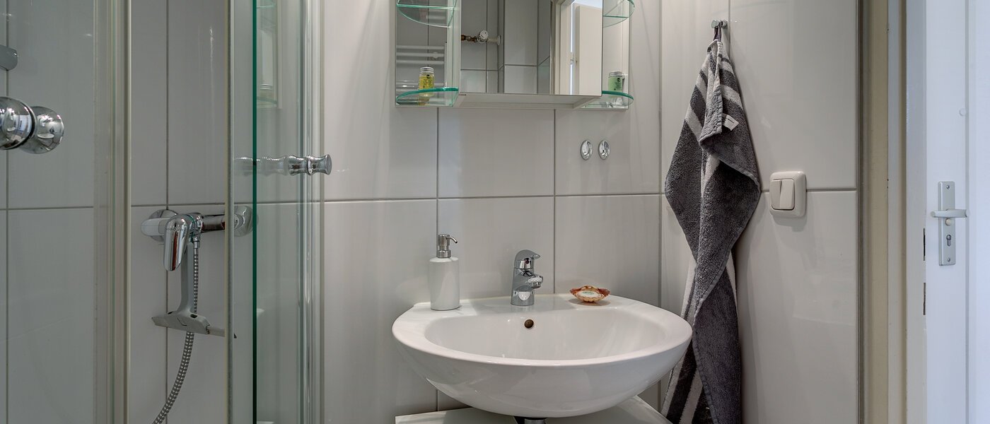 Ravna stran München Maxvorstadt - Universitätsviertel 03 Kopalnica 6205