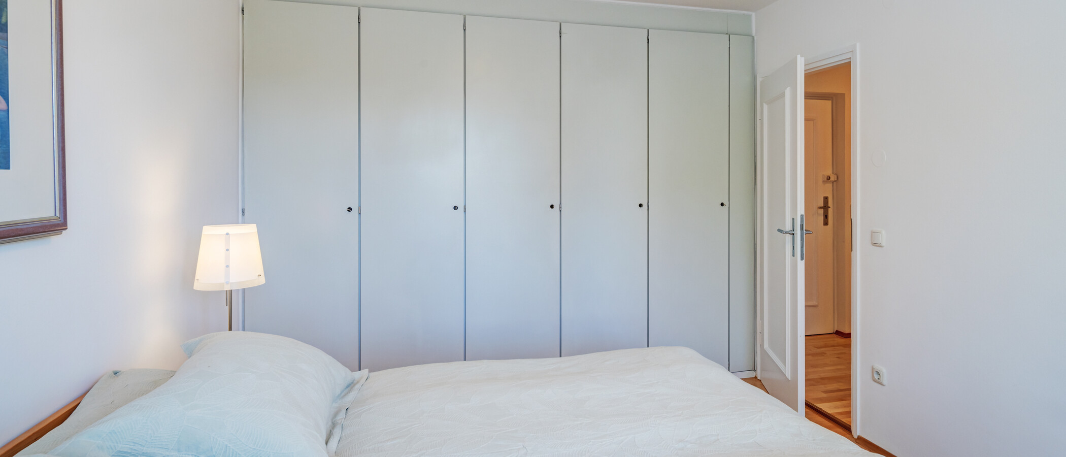 Ravna stran München Bogenhausen 02 Spalnica 6213