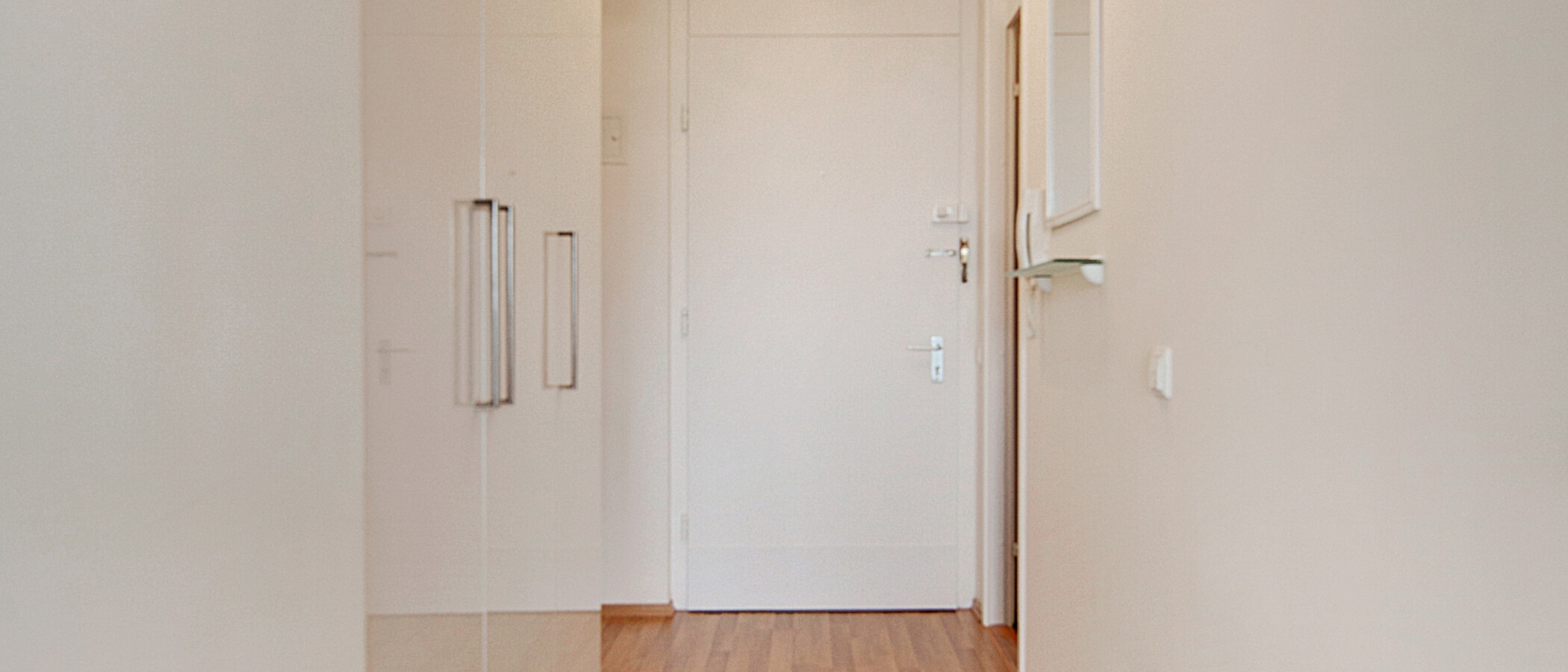 Επίπεδη München Schwabing-West 02 Διάδρομος/διάδρομος 6415