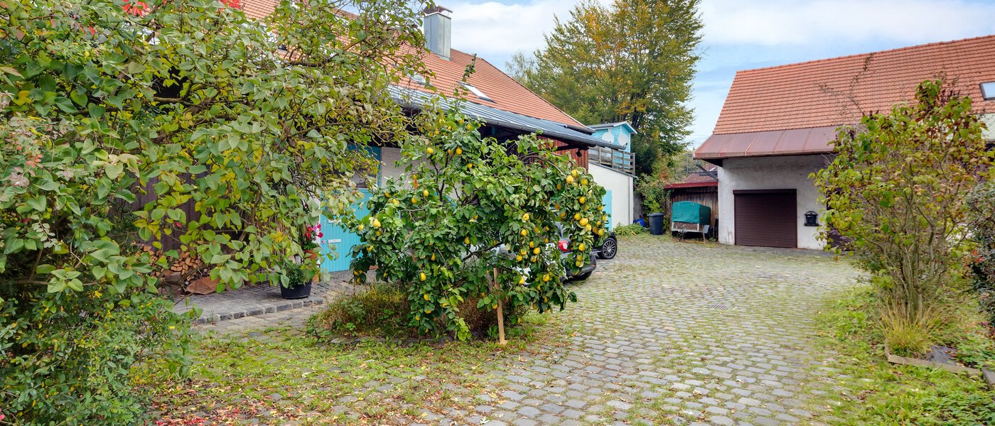 Platt Fahrenzhausen 01 Innergård 6417