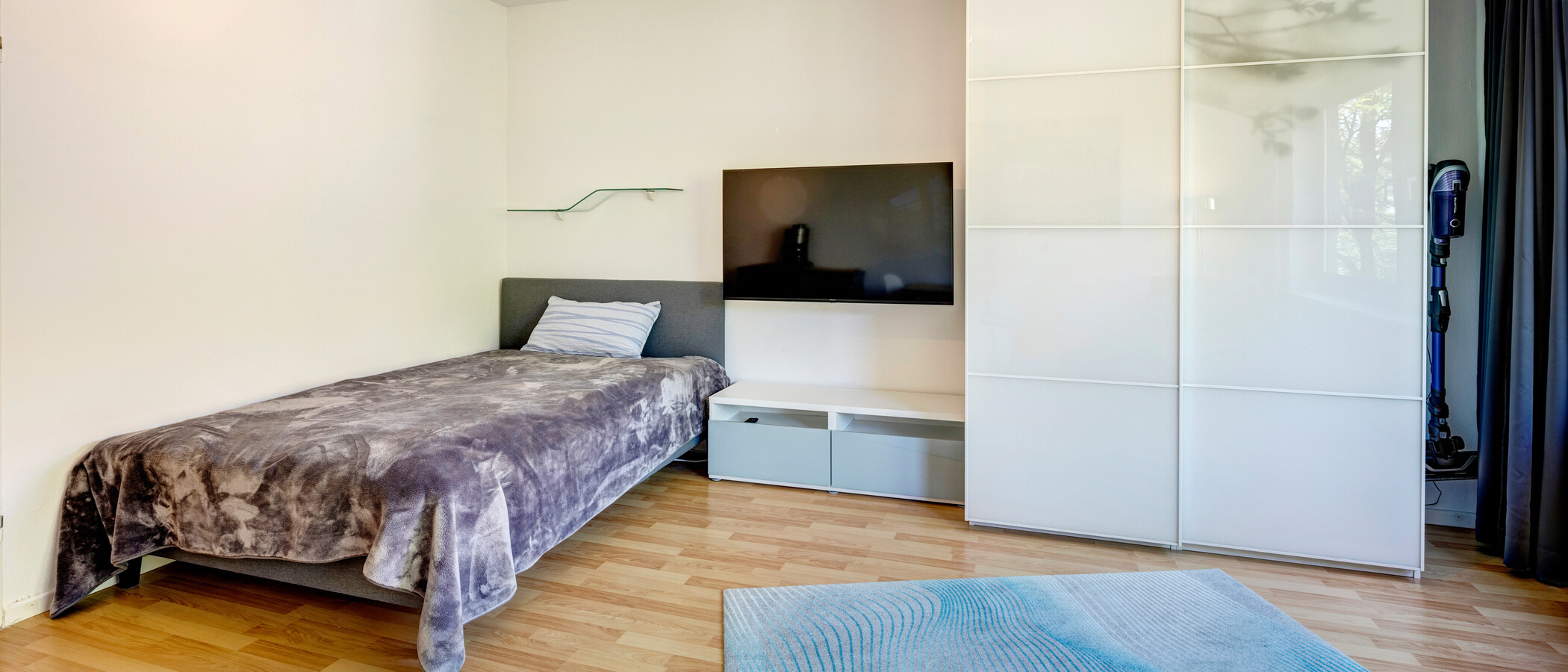 Lapos München Neuhausen 03 Nappali 6444