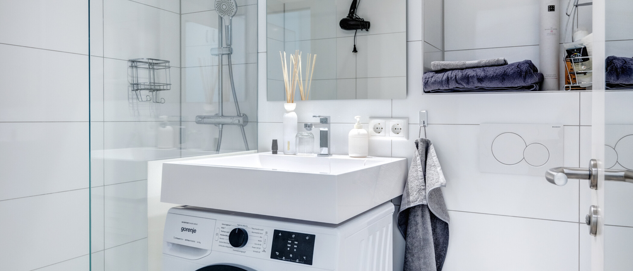Flat München Schwabing-West 01 Baderom 6455