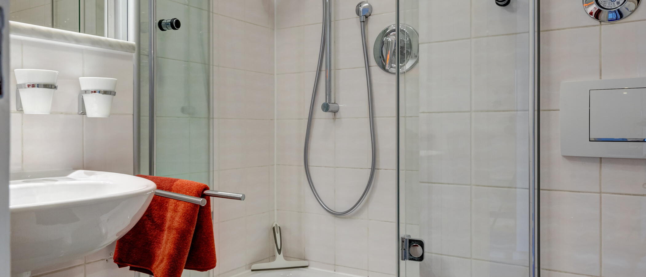 Плосък München Schwabing-Nord (zw. Belgrad- & Leopoldstraße) 03 Баня 6538