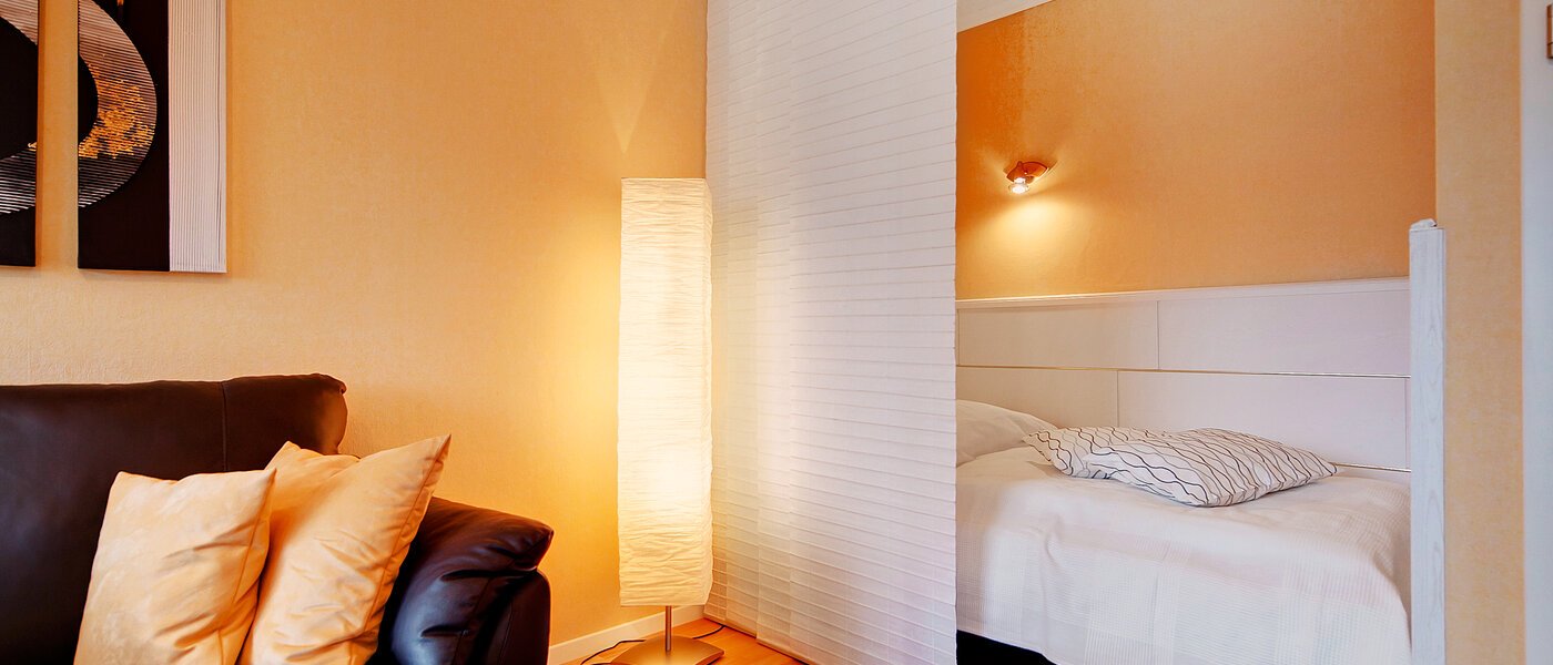 Platt München Milbertshofen 01 Sovande 6551