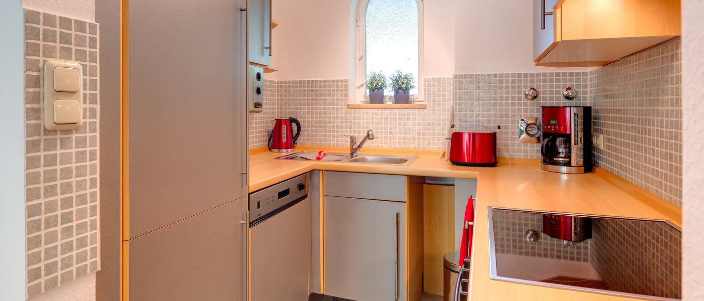 Trädgårdslägenhet München Neuhausen 02 Kök 6555