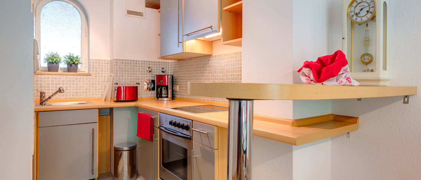 Trädgårdslägenhet München Neuhausen 03 Kök 6555